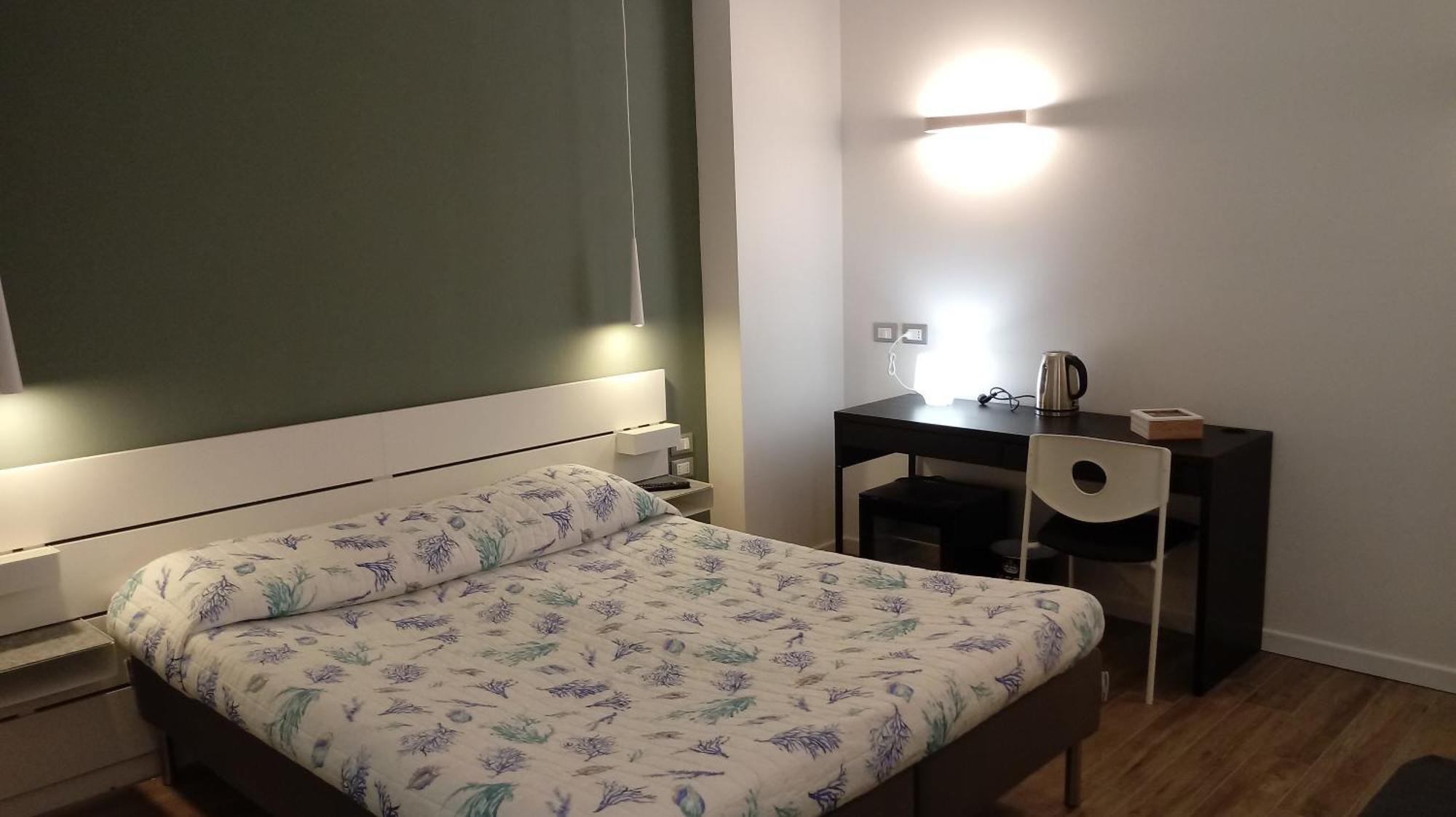 Hotel Travel House La Spezia Esterno foto