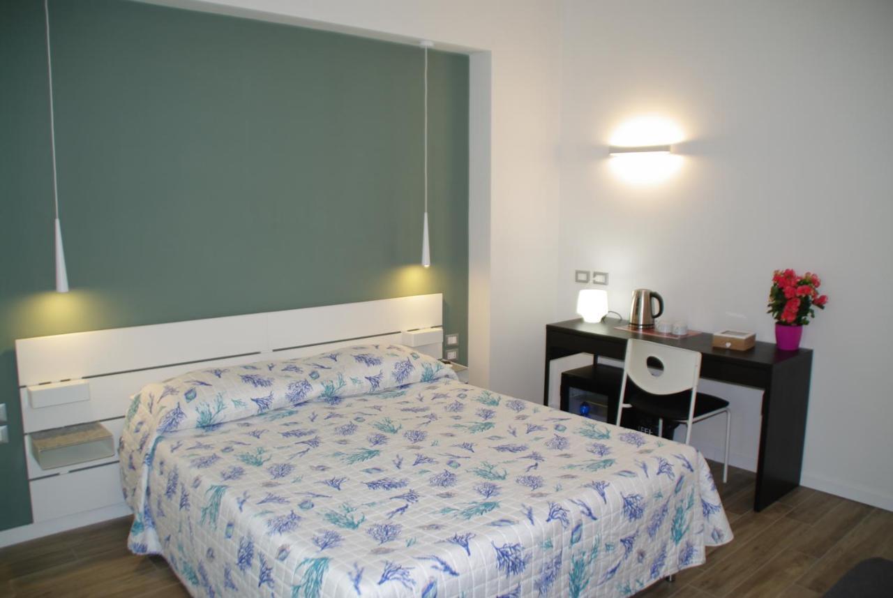 Hotel Travel House La Spezia Esterno foto