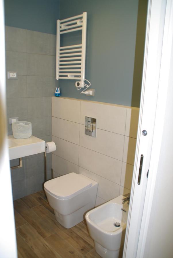 Hotel Travel House La Spezia Esterno foto