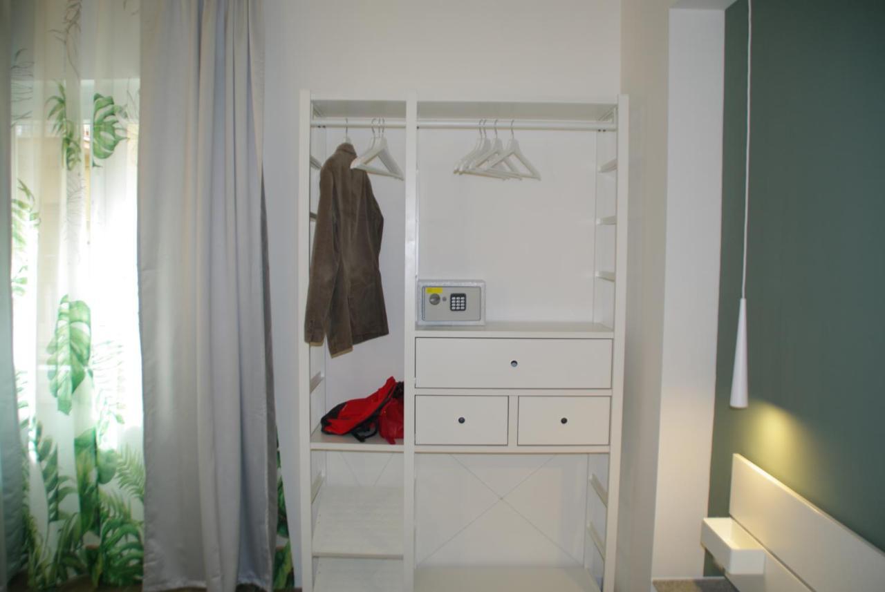 Hotel Travel House La Spezia Esterno foto